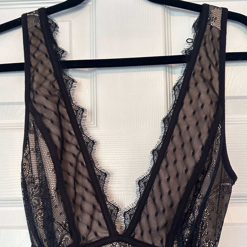 bebe Black Sheer Lace Plunge Mini Dress - Picture 3 of 10